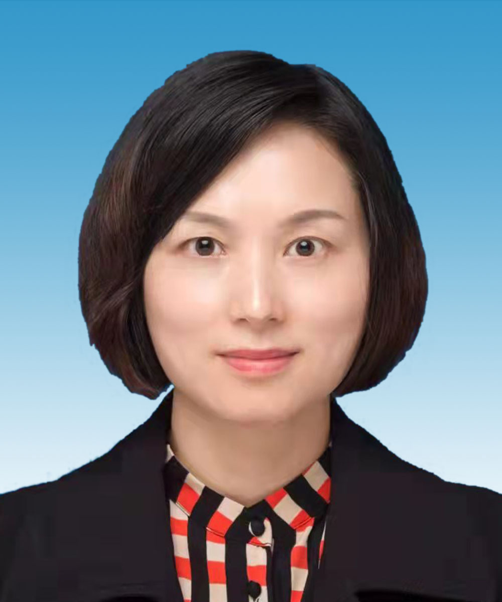 市政务服务管理局党组成员、副局长：蔡君