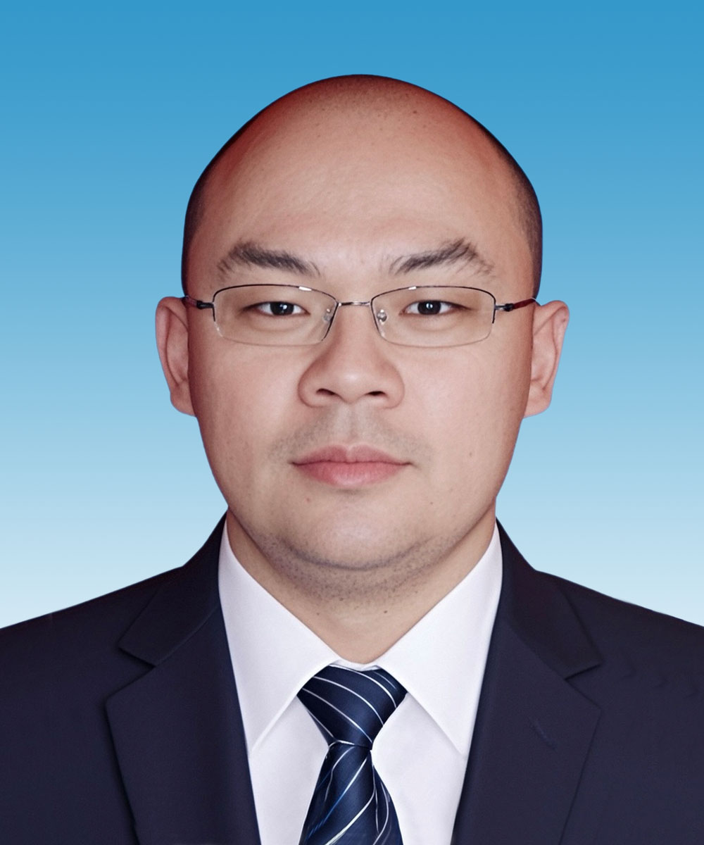 市政务服务和公共资源中心副主任：李伟